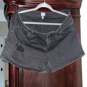 New York & Company Black Denim Wash Jean Shorts
